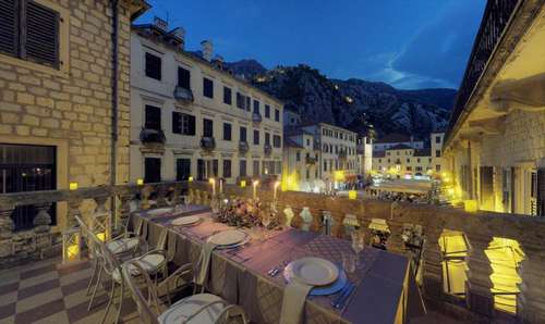 www.cattarohotel.com
