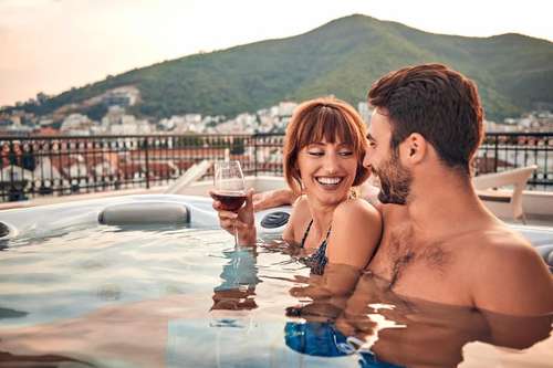 www.hotelkadmo.me