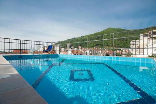 www.hoteltwelve.me