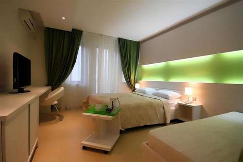 www.domadorhotel.com
