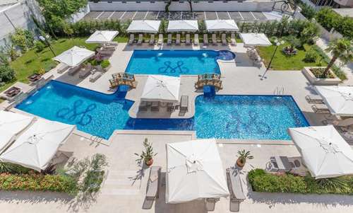 www.hotelmomentum.me