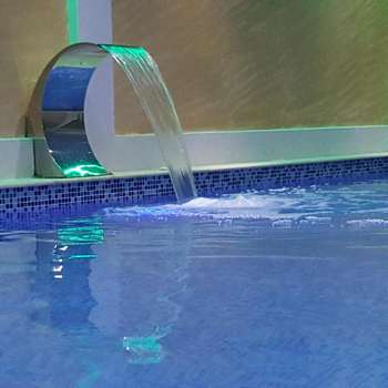 www.hotelpetriti-spa.com