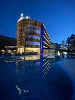www.lakihotelspa.com