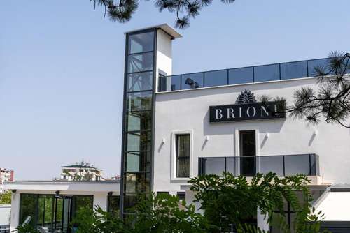 www.brioni.mk