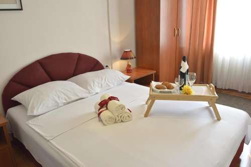 www.hotelsani.com.mk
