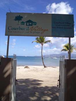 www.courbarilvillage.net
