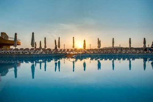 www.seashellsresortmalta.com
