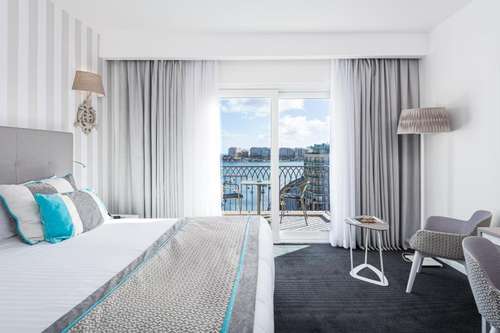 www.hoteljuliani.com