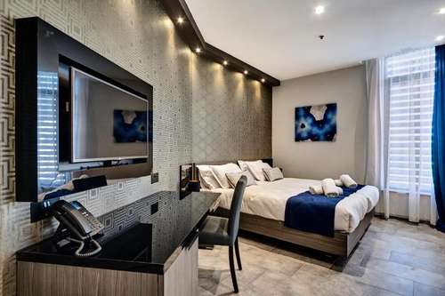 www.thedistricthotel.com.mt