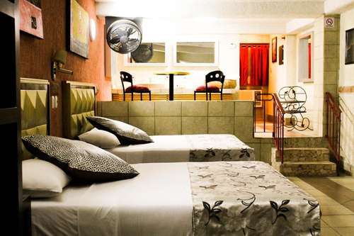 www.hotelazulturquesa.com.mx