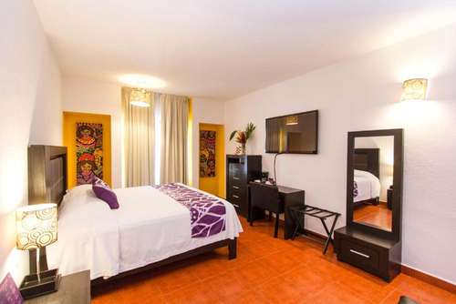 www.hotelsantacruzhuatulco.com