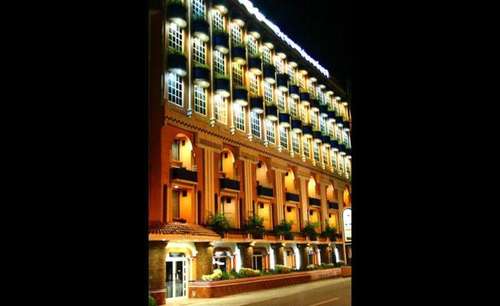 www.hotelbaez.com