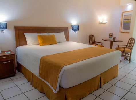 www.hotelviva.com.mx