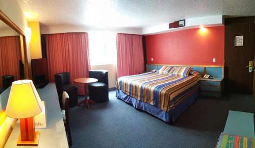 www.hotelsegovia.com.mx