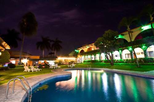 www.hotelhaciendajiutepec.com