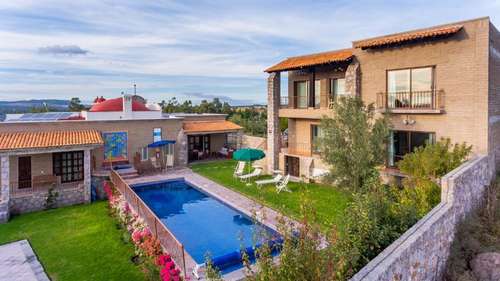 www.grandlasnubeshotel.com