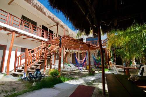 www.goldenparadiseholbox.com