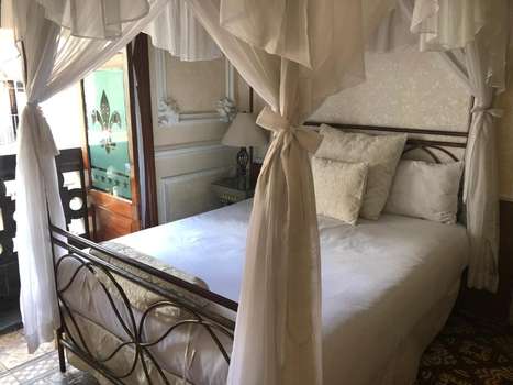 www.elenahotelunico.com