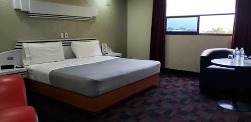 www.hotelmodelo.mx