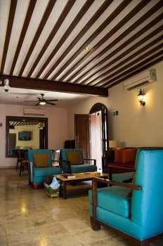 www.hotelcasacontinental.com