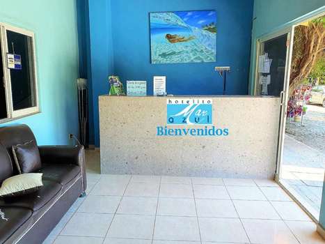 www.hotelitomarazul.com