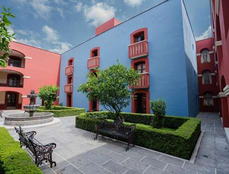 www.hotelrealdenaturales.com