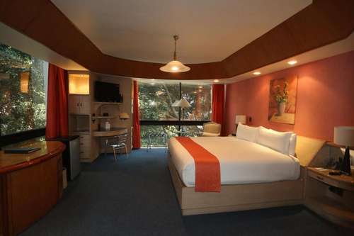 www.hotelparknilo.com