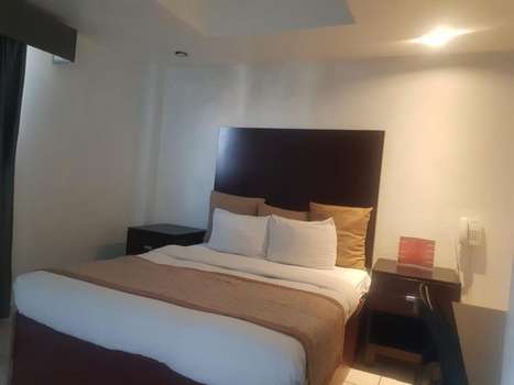 www.hotelmexicalidonquijote.com