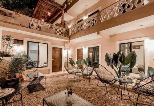 www.hotelcolonialzaci.com