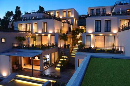 www.ilorojohotel.com