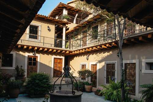 www.hoteldonafrancisca.com