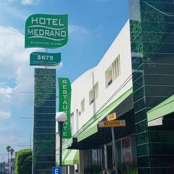 www.hotelmedrano.com