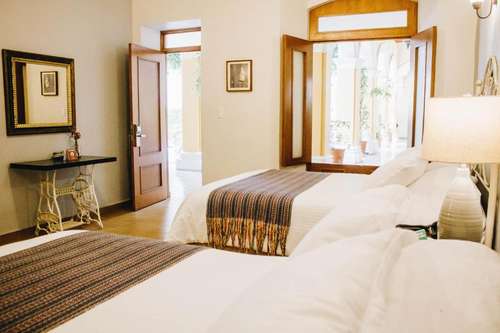 www.hotelcasonadedonjorge.com