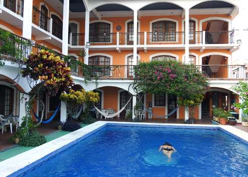 www.donluishostal.com
