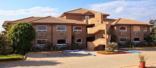 www.hotelvillasanquintin.com