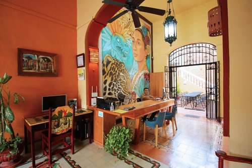 www.hoteldelperegrino.com