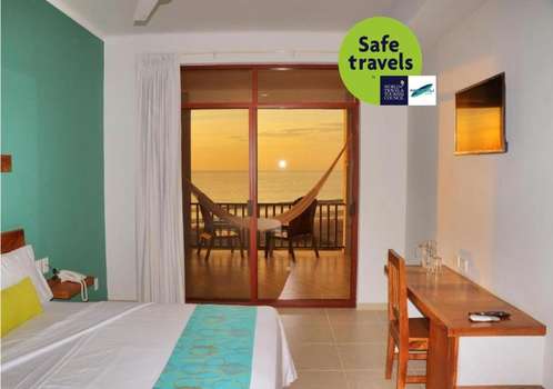 www.hotelpuntazicatela.com
