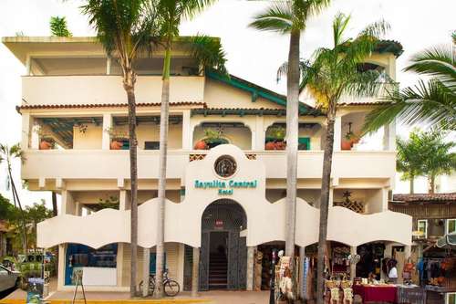 www.sayulitacentralhotel.com