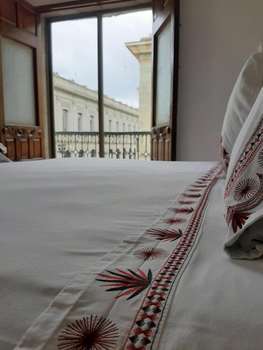 www.casadesietebalcones.com