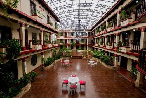 www.hoteldemonica.com