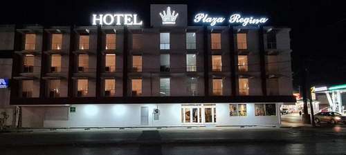 www.hotelplazaregina.com