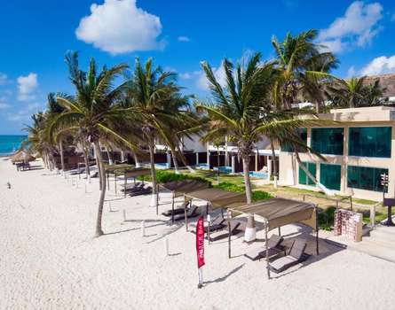 www.hotellerevebymij.com
