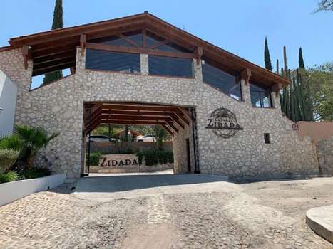 www.hotelzidada.com