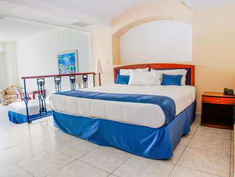 www.casabellaboutiquehotel.com