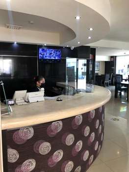 www.hotel-frances.com