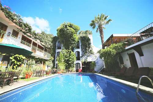 www.casadelatiatere.com