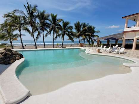 www.hotelbahiaparaiso.com