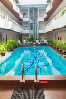 www.infashionhotel.com