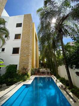 www.hotellasgolondrinas.com