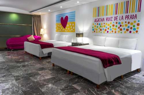 www.hotelmayafair.com